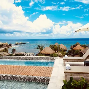 Singular Joy Downtown Residences 3*, Playa del Carmen Mexico